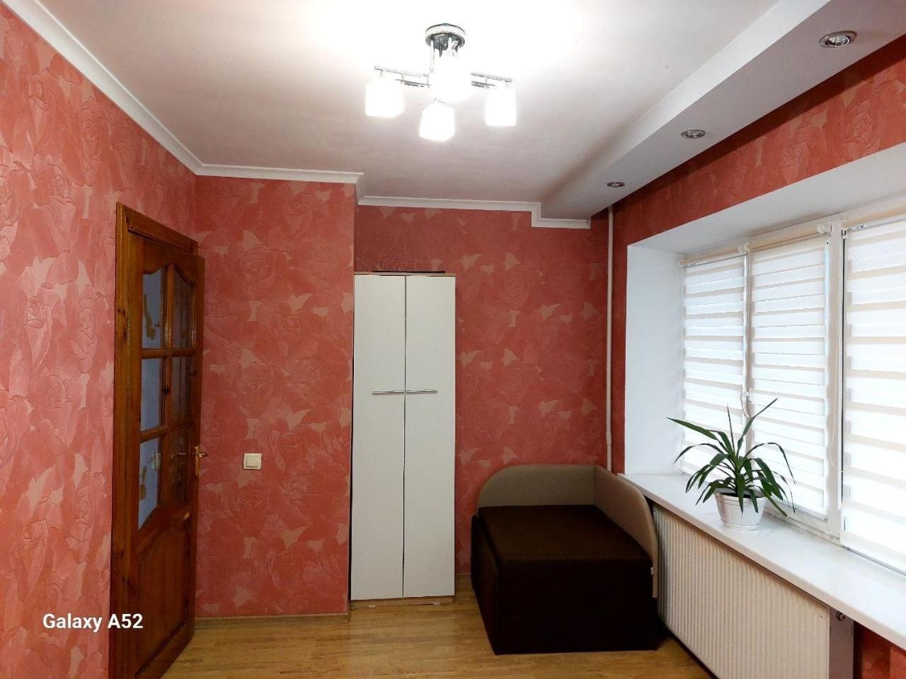 Подобова оренда двокімнатної квартири Старичі Экстерьер фото